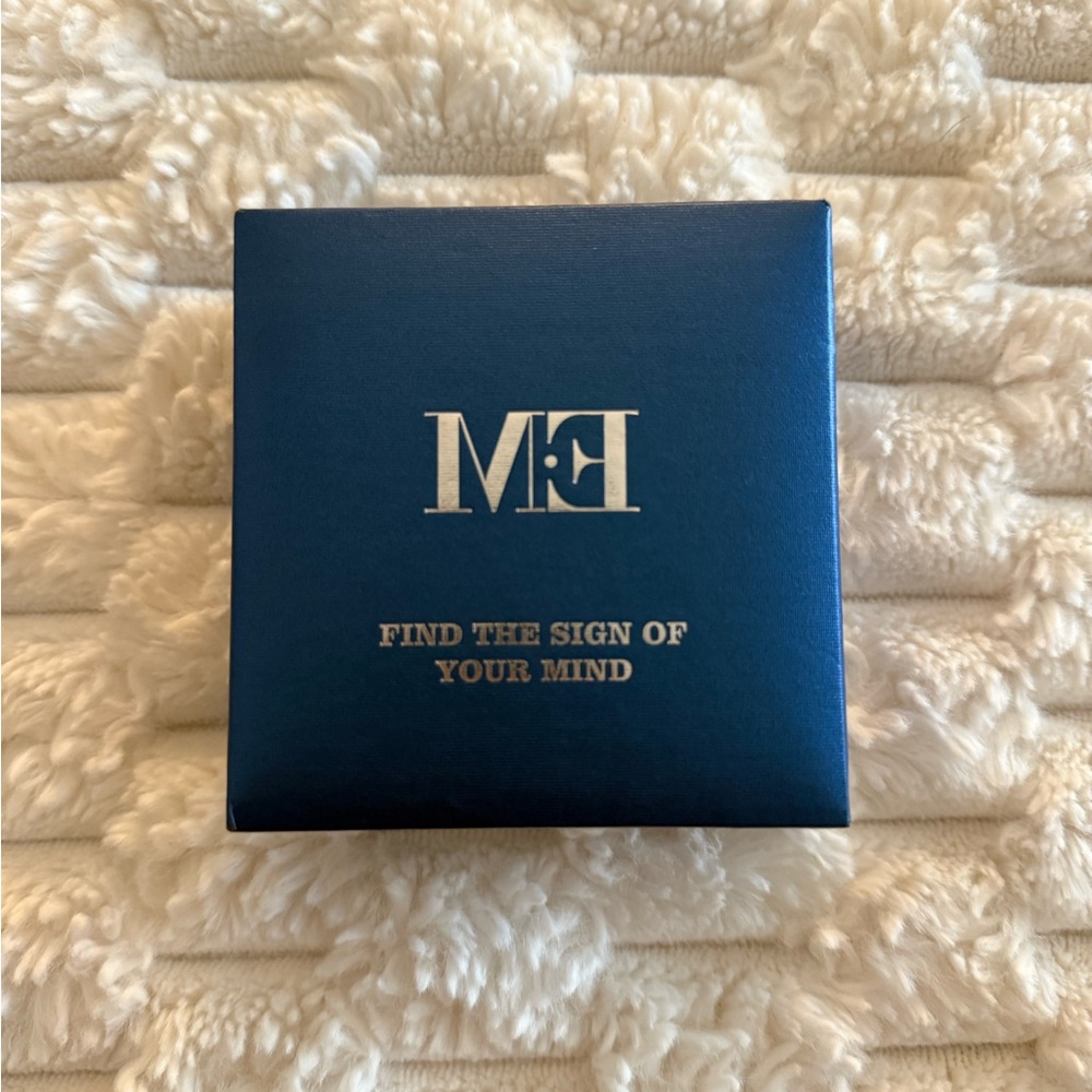 Menton Ezil Jewelry Set